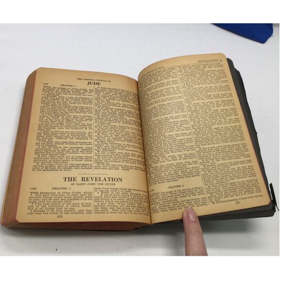 Antique English Bible Old and New Testament King James Version - Picture 8 of 9